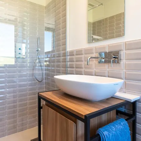 Villa La Buona Maniera 10, Emma