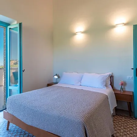 La Buona Maniera 10, Emma Monteprandone