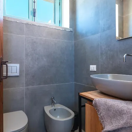 Villa La Buona Maniera 10, Emma *