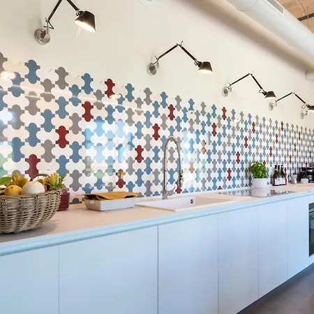 La Buona Maniera 10, Emma *