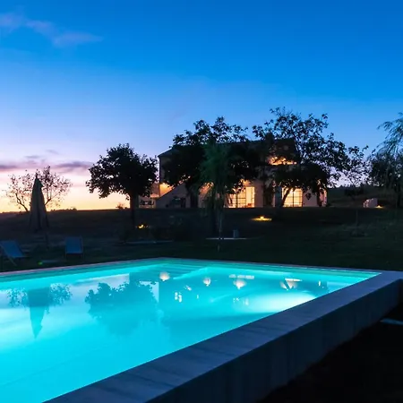 La Buona Maniera 10, Emma Villa *