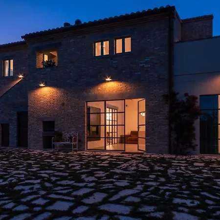 וילה La Buona Maniera 10, Emma מונטפרנדונה