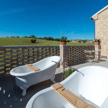 La Buona Maniera 10, Emma Villa *