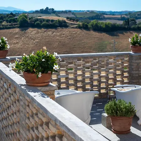 וילה La Buona Maniera 10, Emma